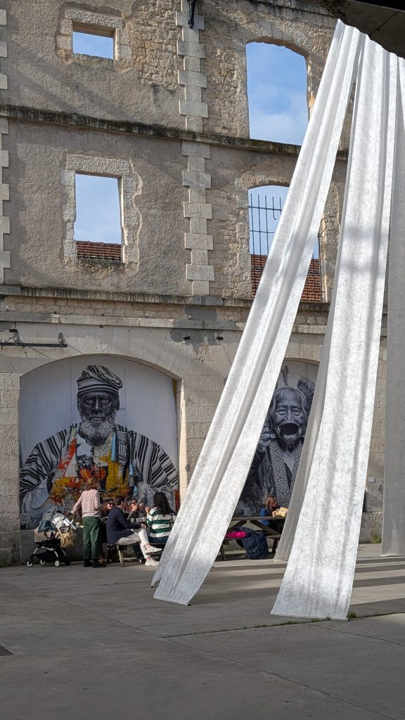Street art à l'éco quartier Darwin à Bordeaux